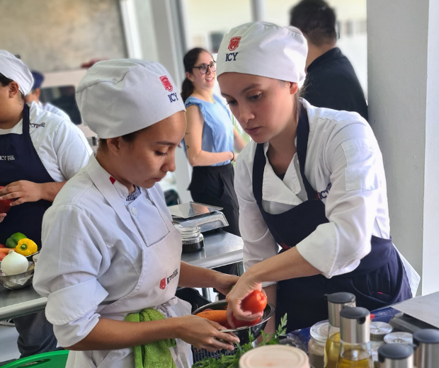 Licenciatura en Gastronomía y Administración de Empresas de Alimentos